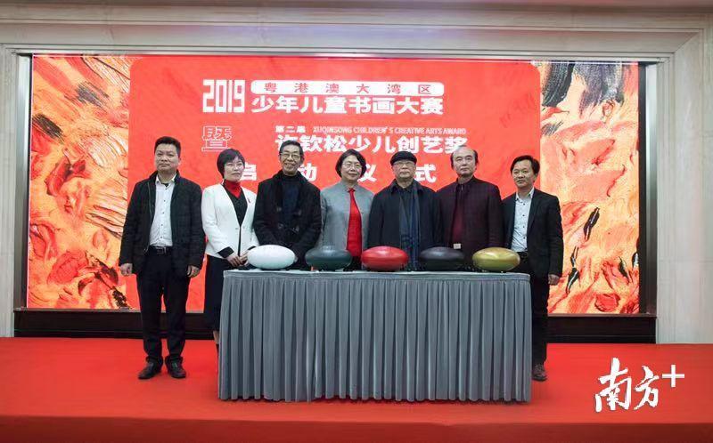2025新澳門正版免費(fèi)資本車297，澳門正版免費(fèi)資本車2025期揭曉